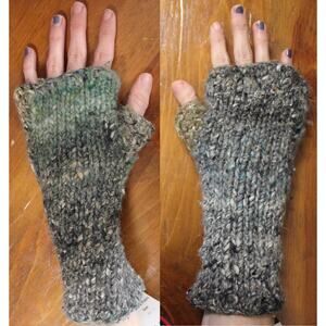 Handmade Earthy Grey Wool Fingerless Gloves- L